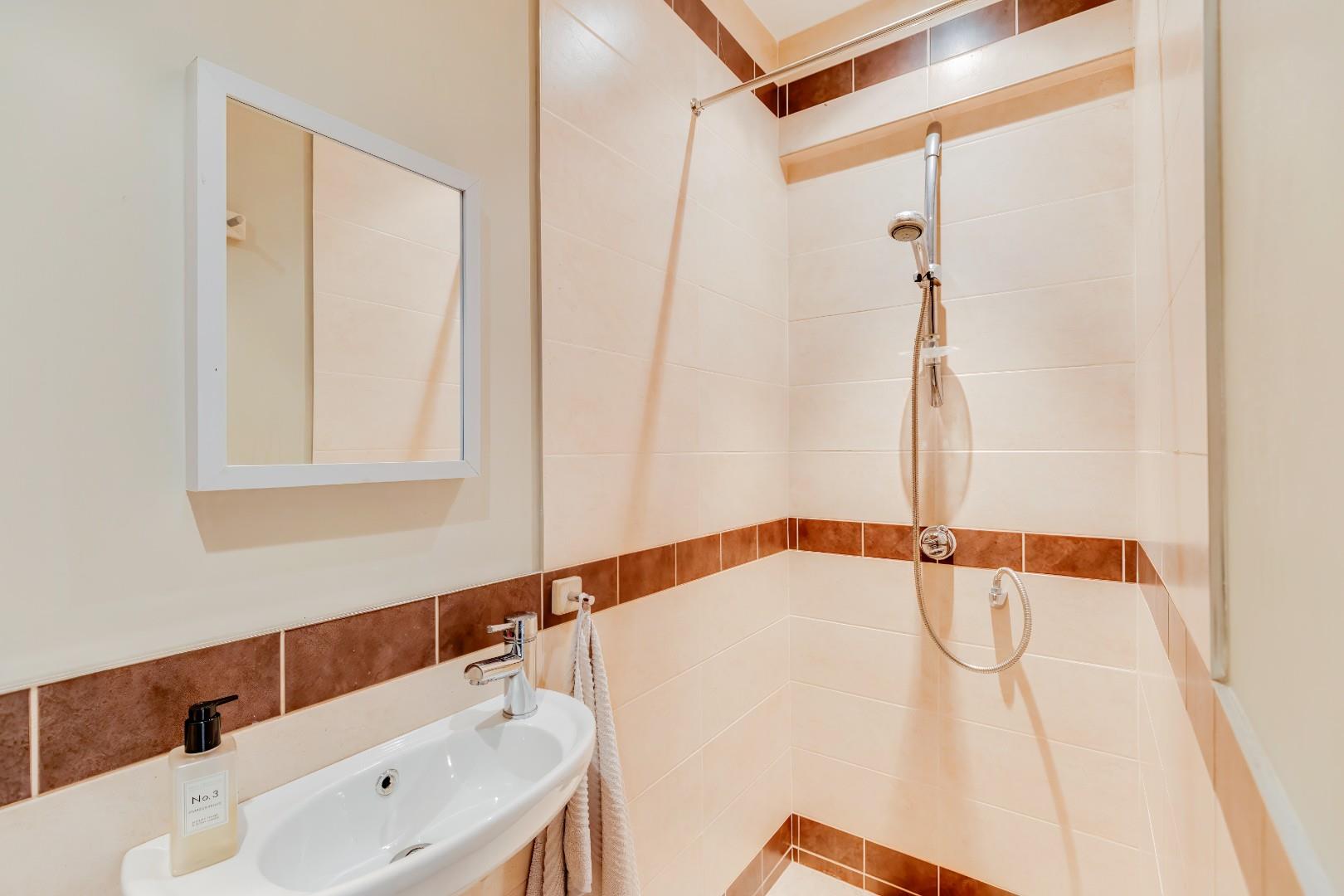 Robgill, Gwern Y Steeple Peterston-Super-Ely, Cardiff, South Glamorgan, CF5 6LG